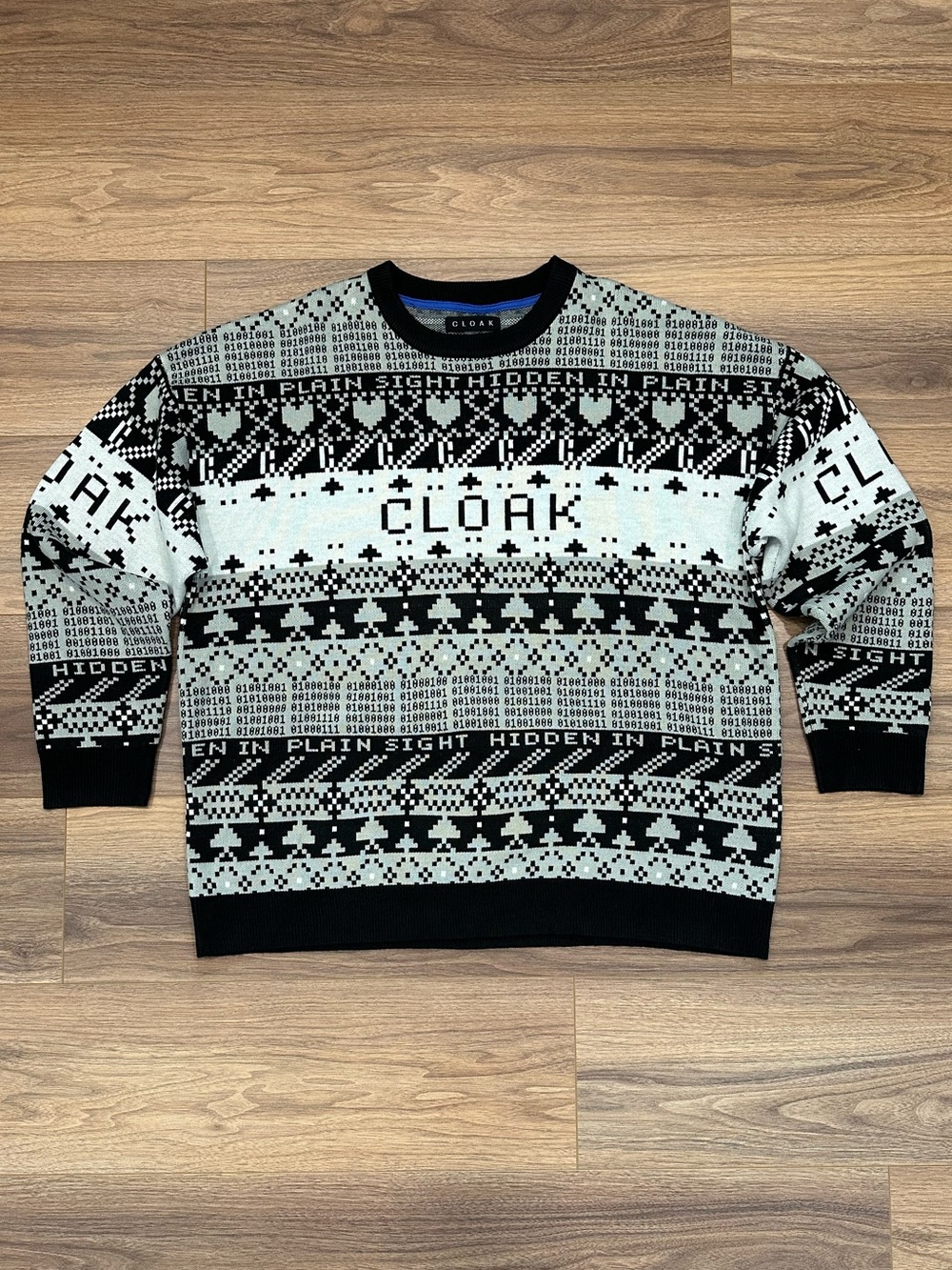 Cloak “Hidden in Plain Sight" Knit Holiday Sweater in Black/White Size 3XL